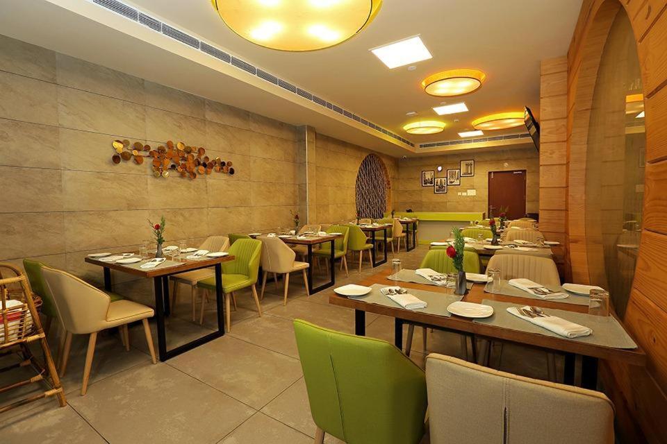 Hotel New York Square Kottayam Exterior foto