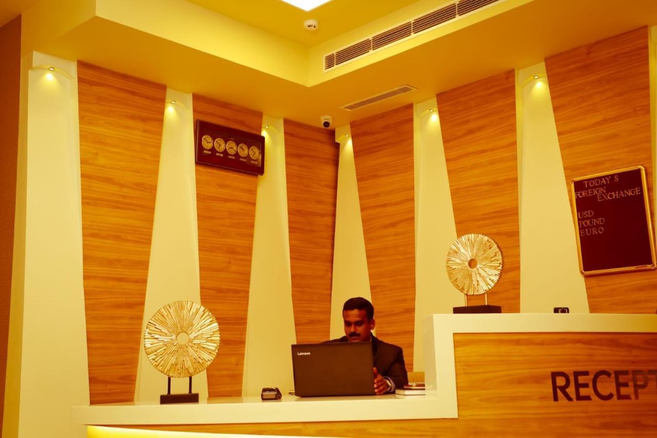 Hotel New York Square Kottayam Exterior foto